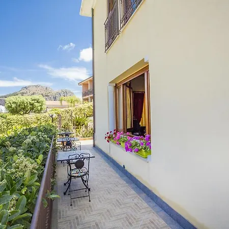 Margherita 3* Cefalu